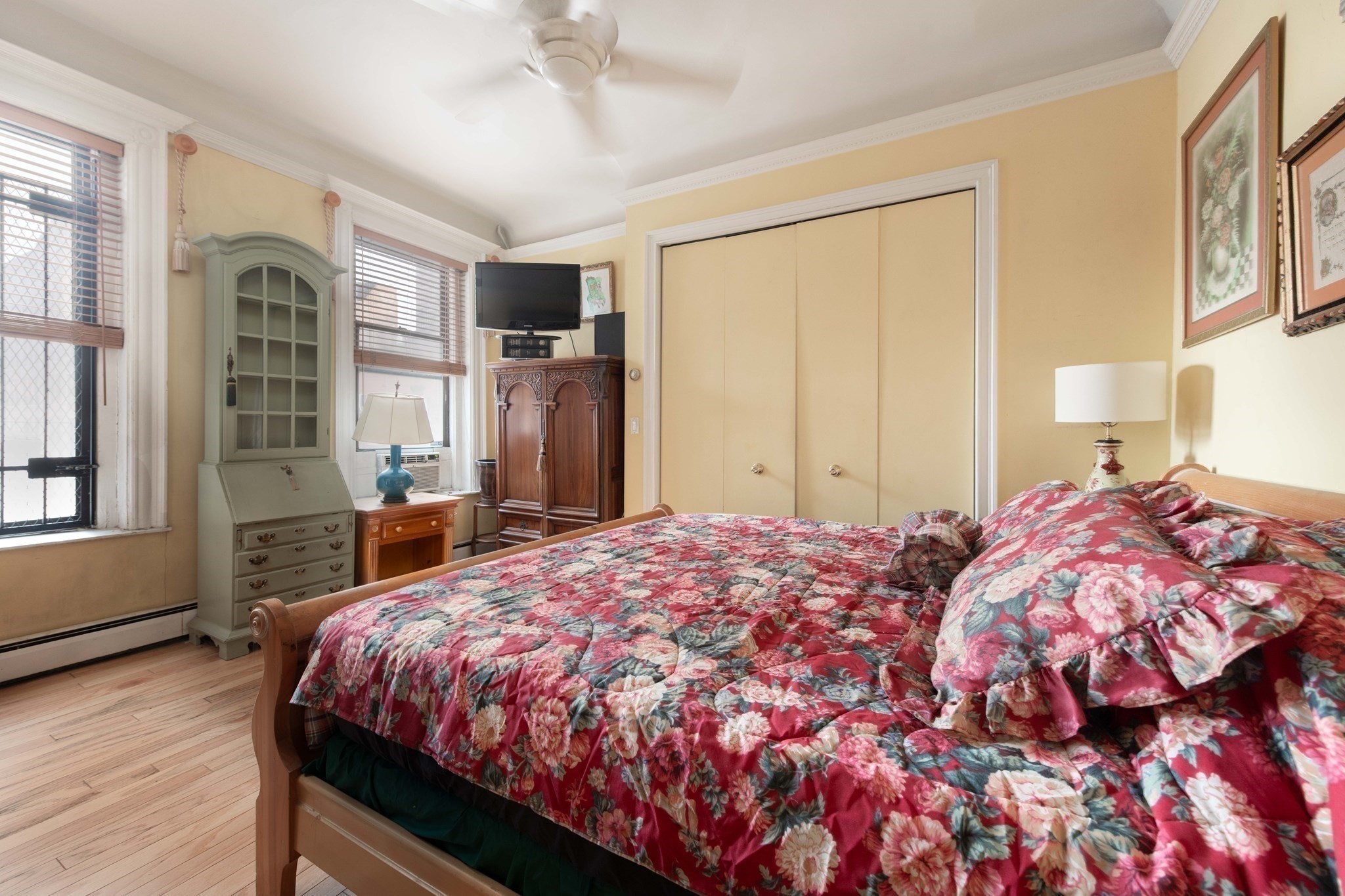362 Commonwealth Ave Unit: 2EF