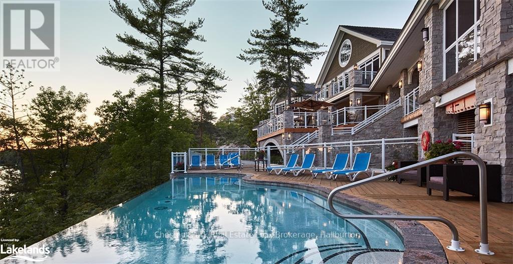 4 - 1869 MUSKOKA DISTRICT ROAD 118 WEST