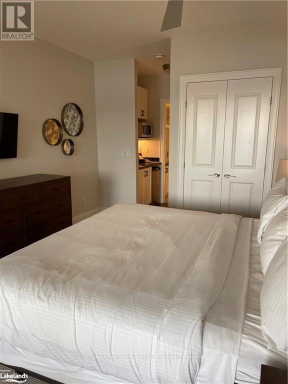 4 - 1869 MUSKOKA DISTRICT ROAD 118 WEST