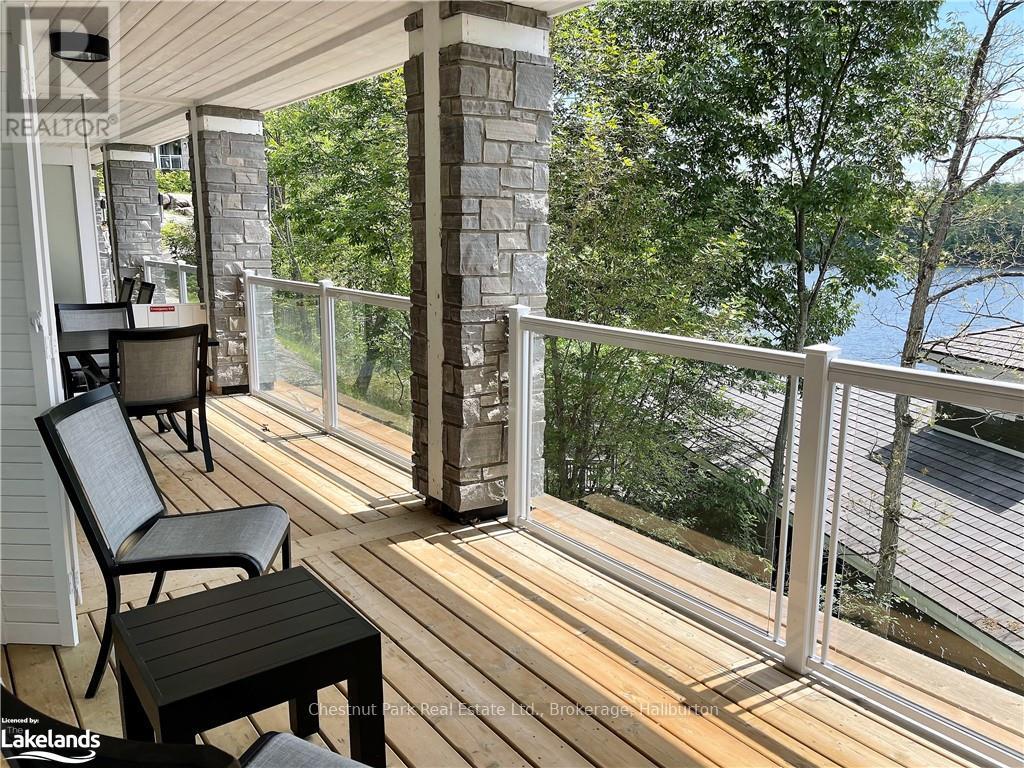 4 - 1869 MUSKOKA DISTRICT ROAD 118 WEST