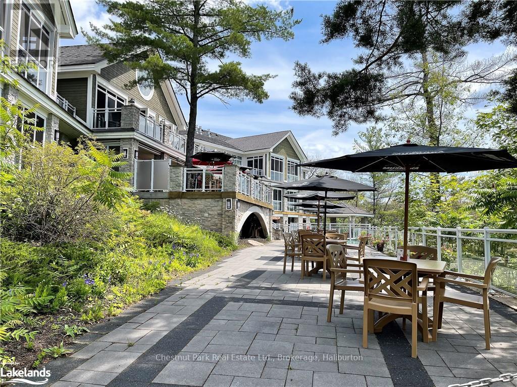 4 - 1869 MUSKOKA DISTRICT ROAD 118 WEST