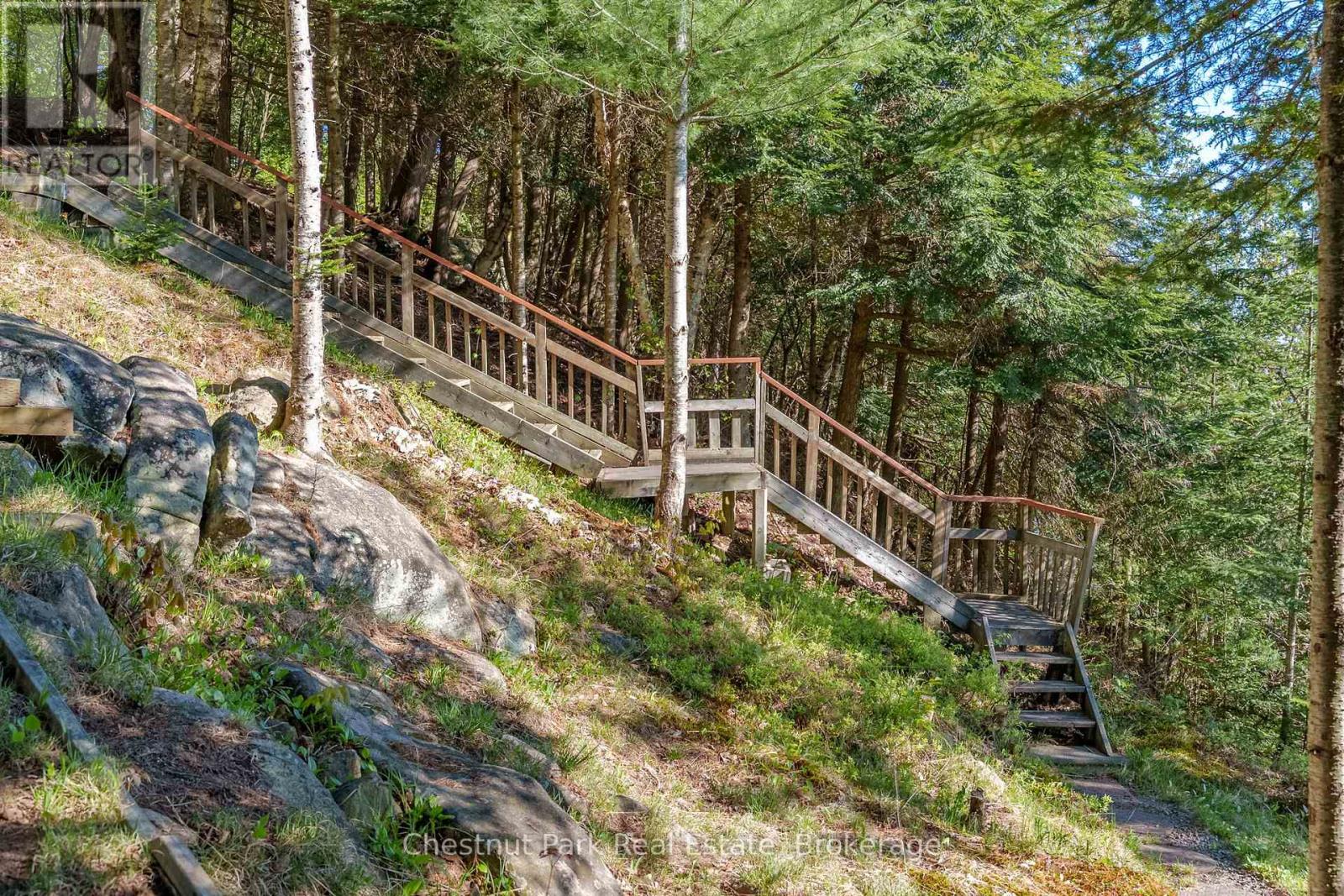 340 SKYLINE DRIVE