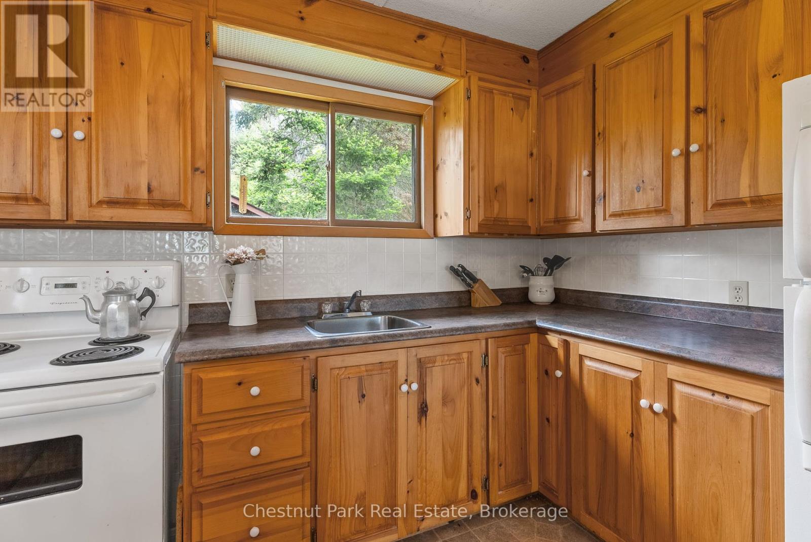 203B LAKESHORE DRIVE