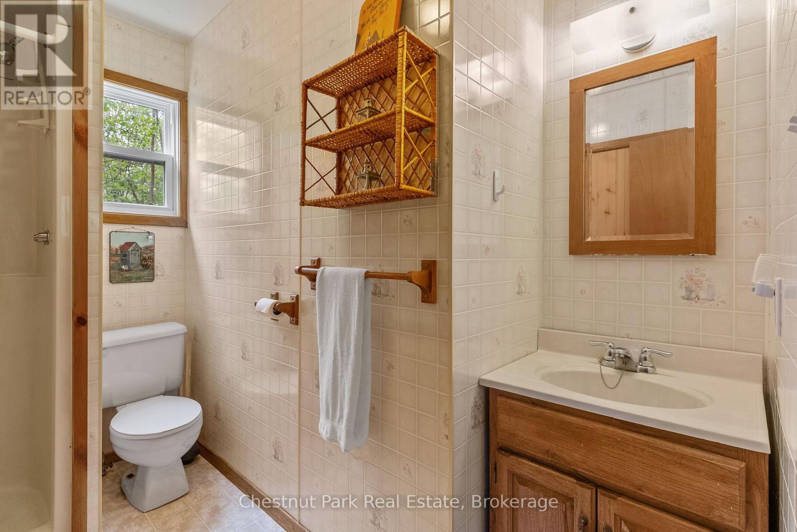 203B LAKESHORE DRIVE