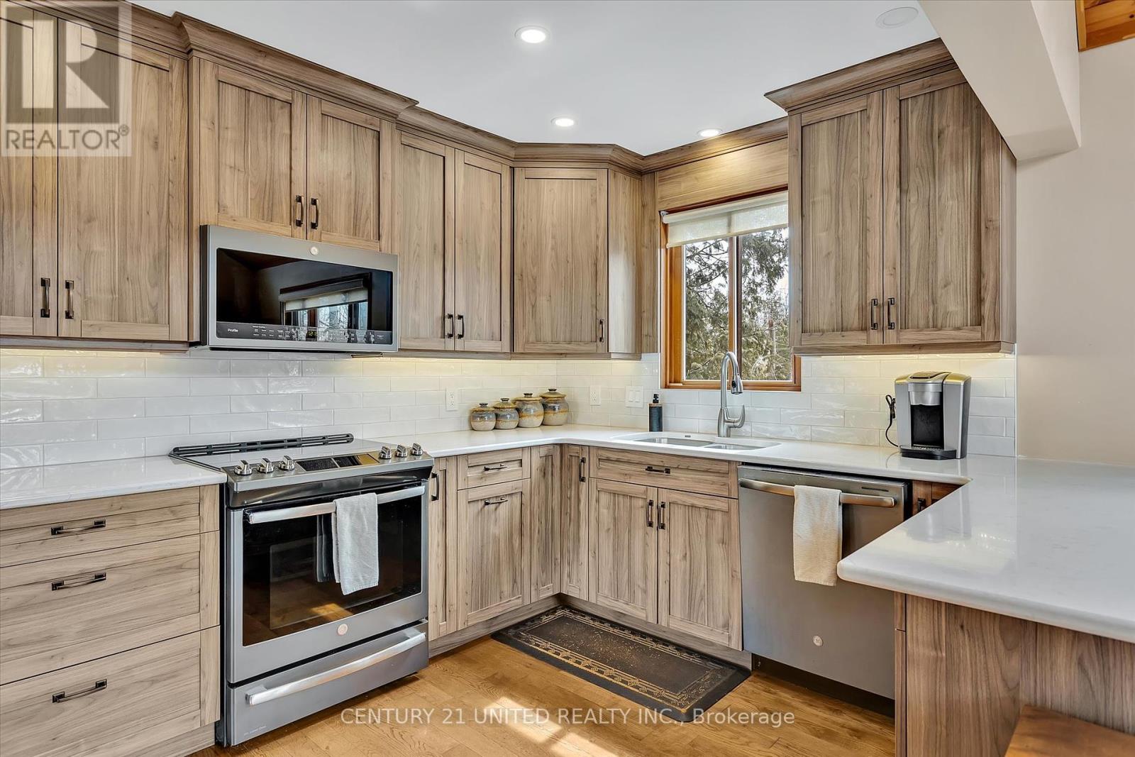 119 BIRCH POINT DRIVE