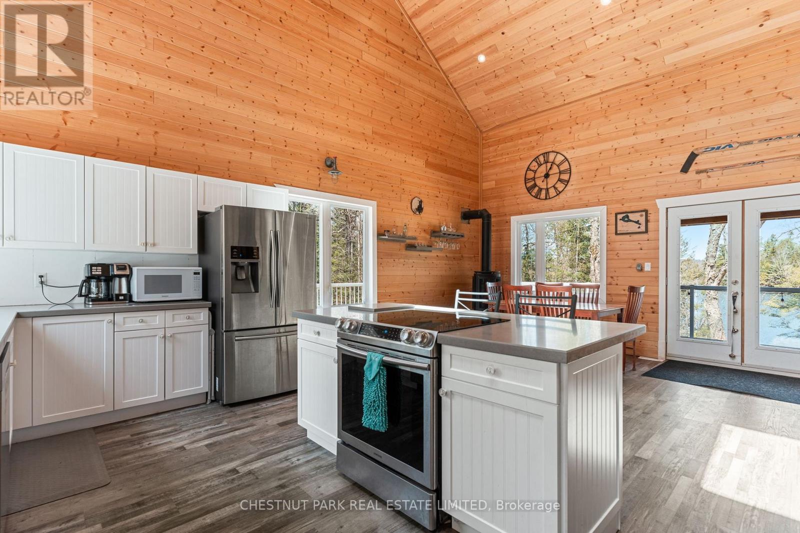 1038 STONEHENGE LANE