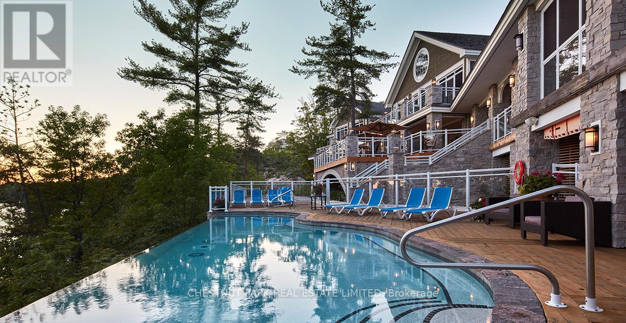 4 - 1869 MUSKOKA DISTRICT ROAD 118 WEST