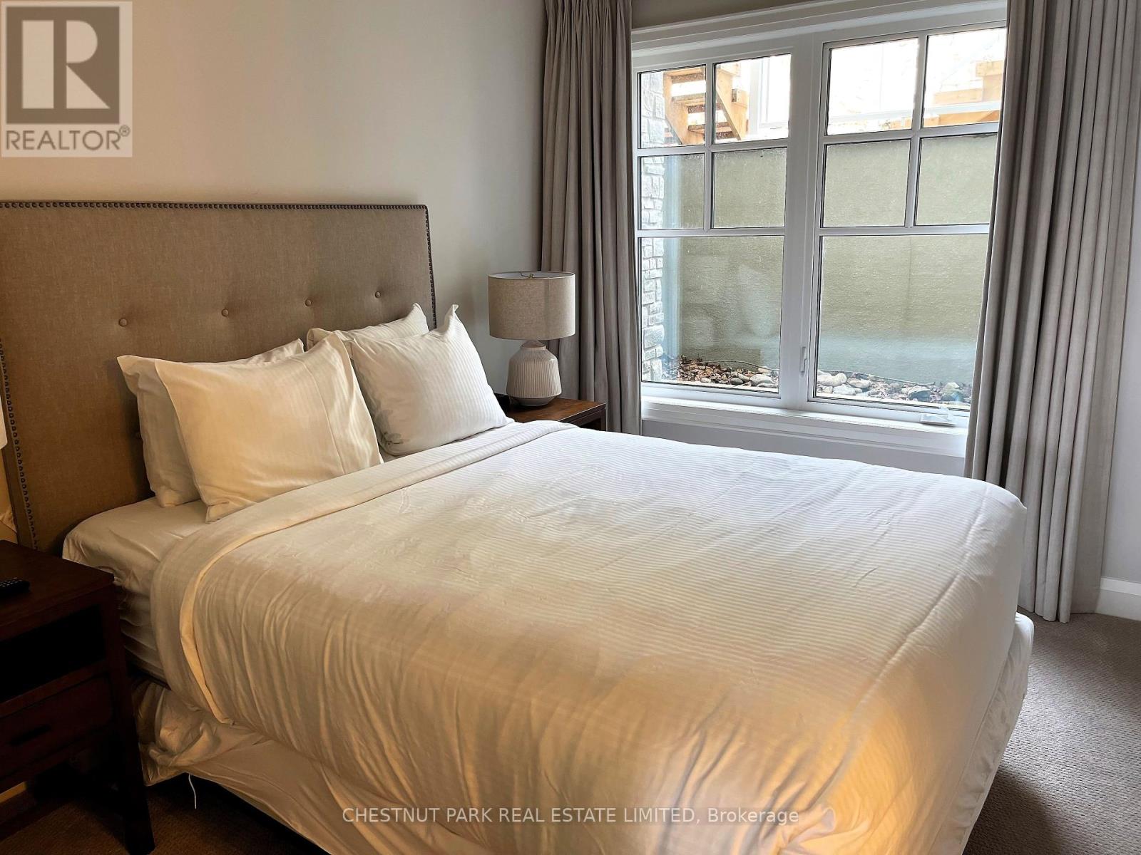 4 - 1869 MUSKOKA DISTRICT ROAD 118 WEST