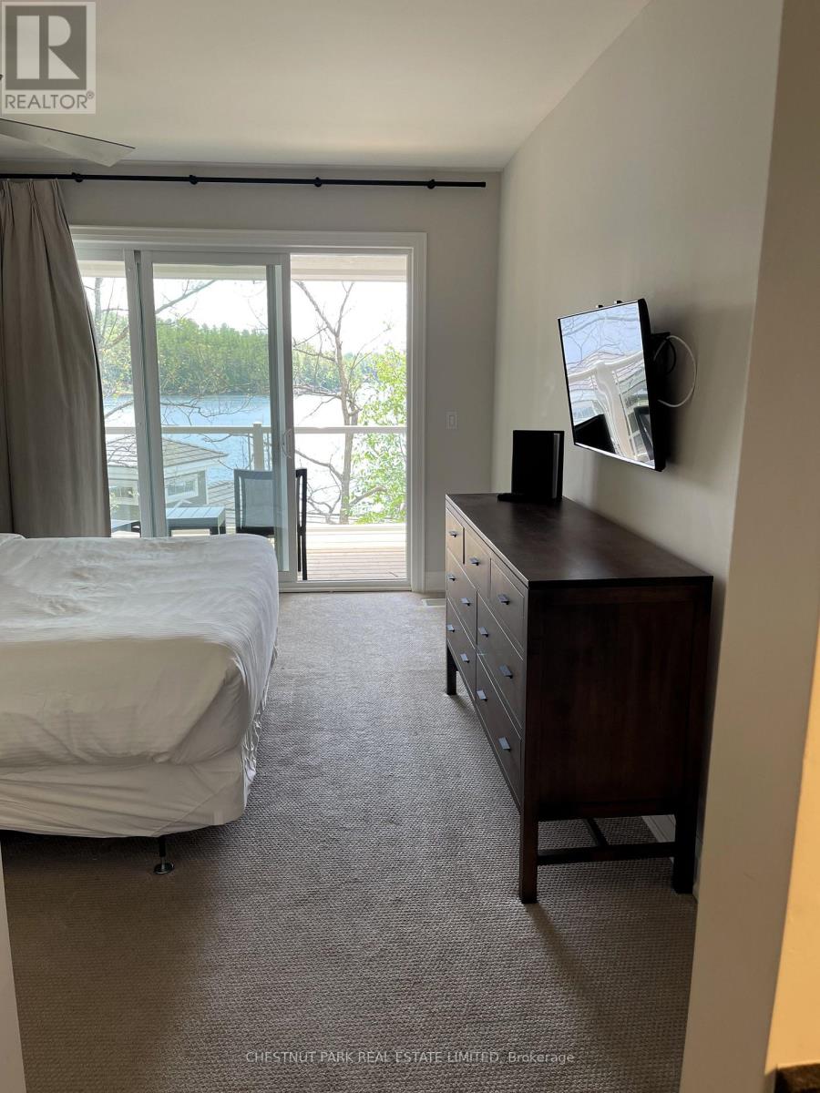 4 - 1869 MUSKOKA DISTRICT ROAD 118 WEST