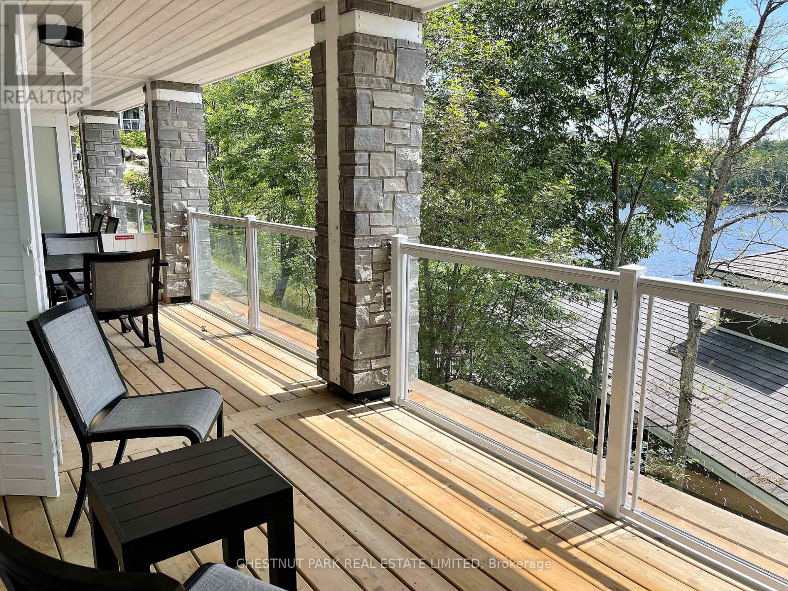 4 - 1869 MUSKOKA DISTRICT ROAD 118 WEST