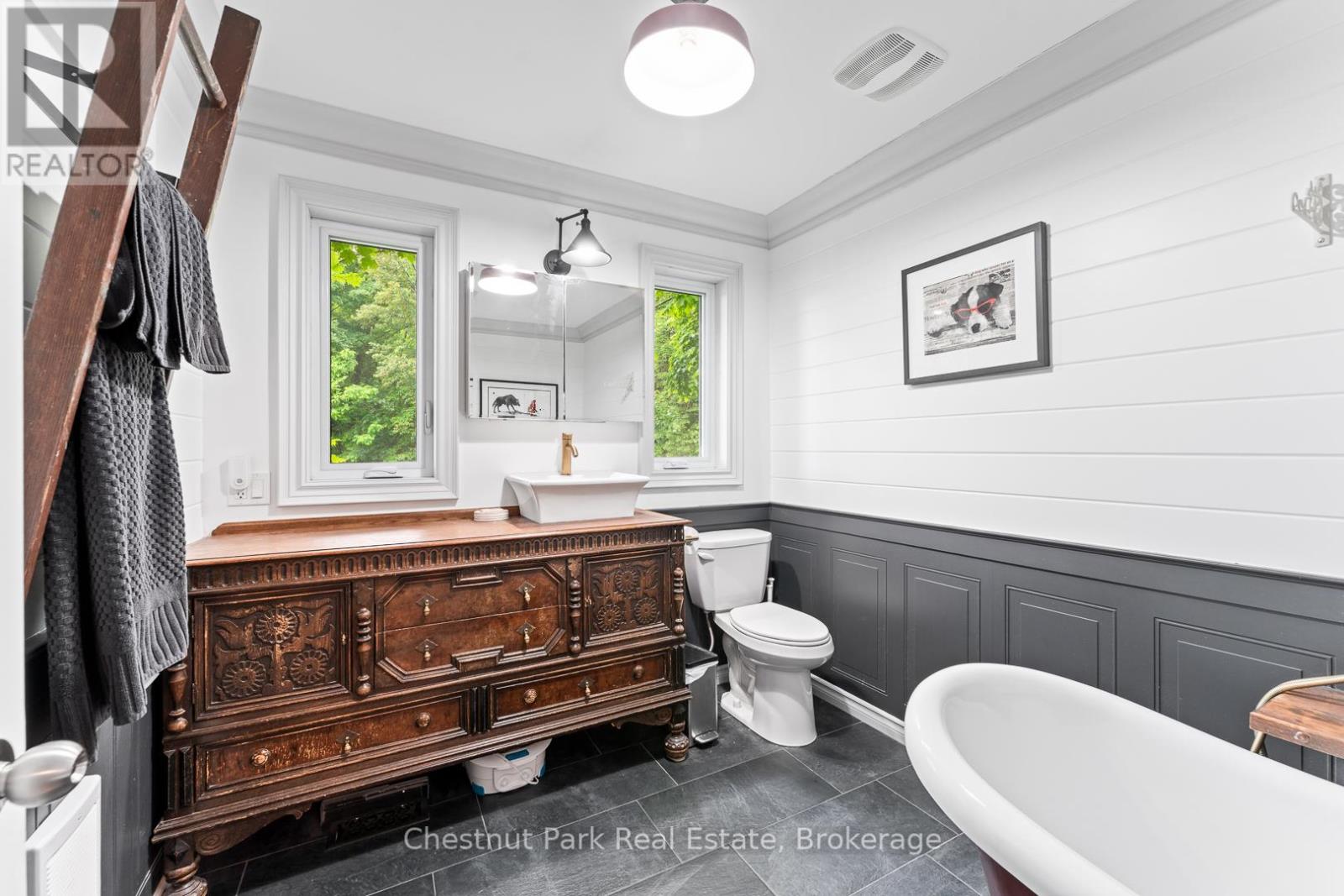 1037 SKELETON LAKE 3 ROAD