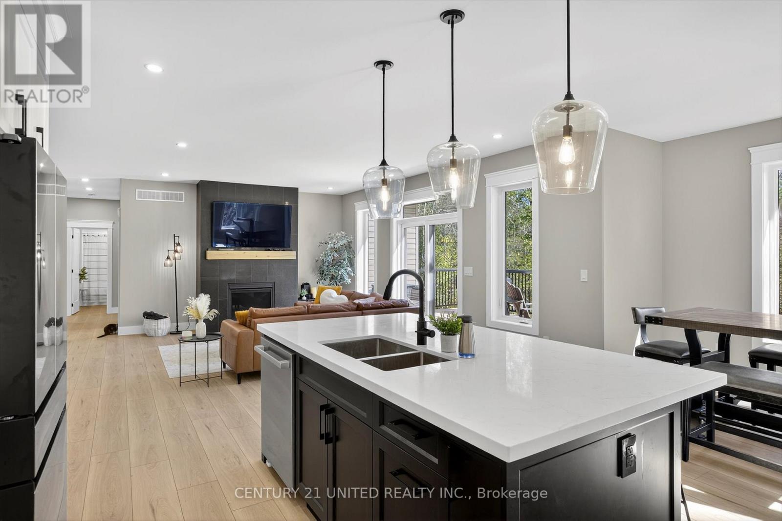 75 RIVERSIDE BOULEVARD