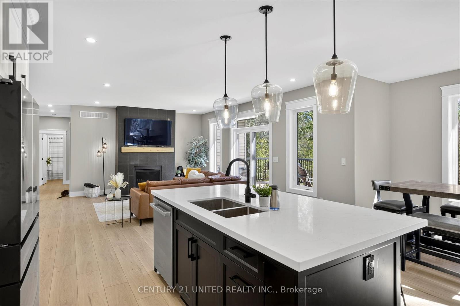 75 RIVERSIDE BOULEVARD