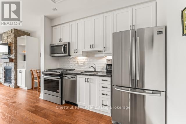 B#206 - 1869 MUSKOKA ROAD 118 HIGHWAY W