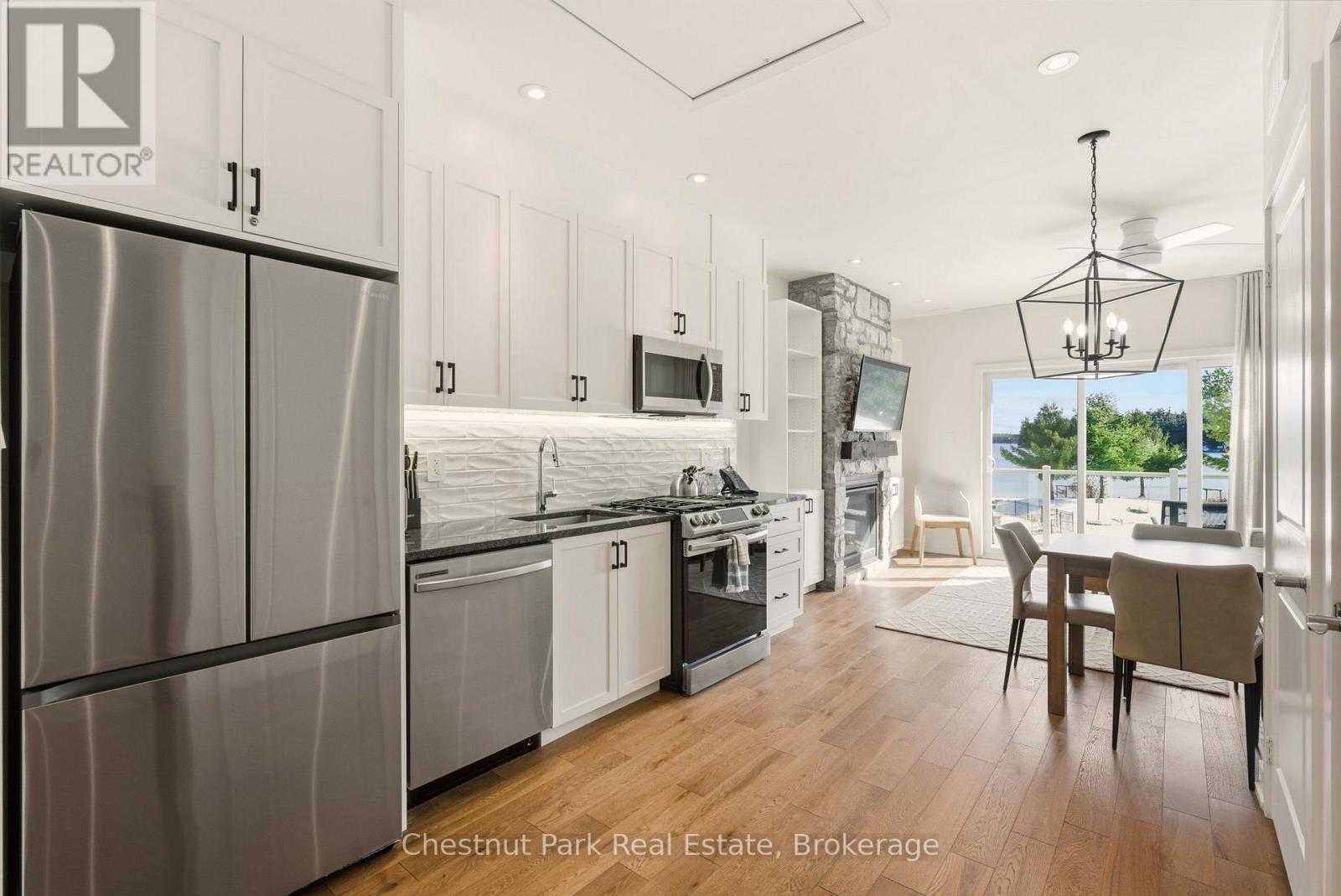 1869 MUSKOKA RD 118 WEST ROAD