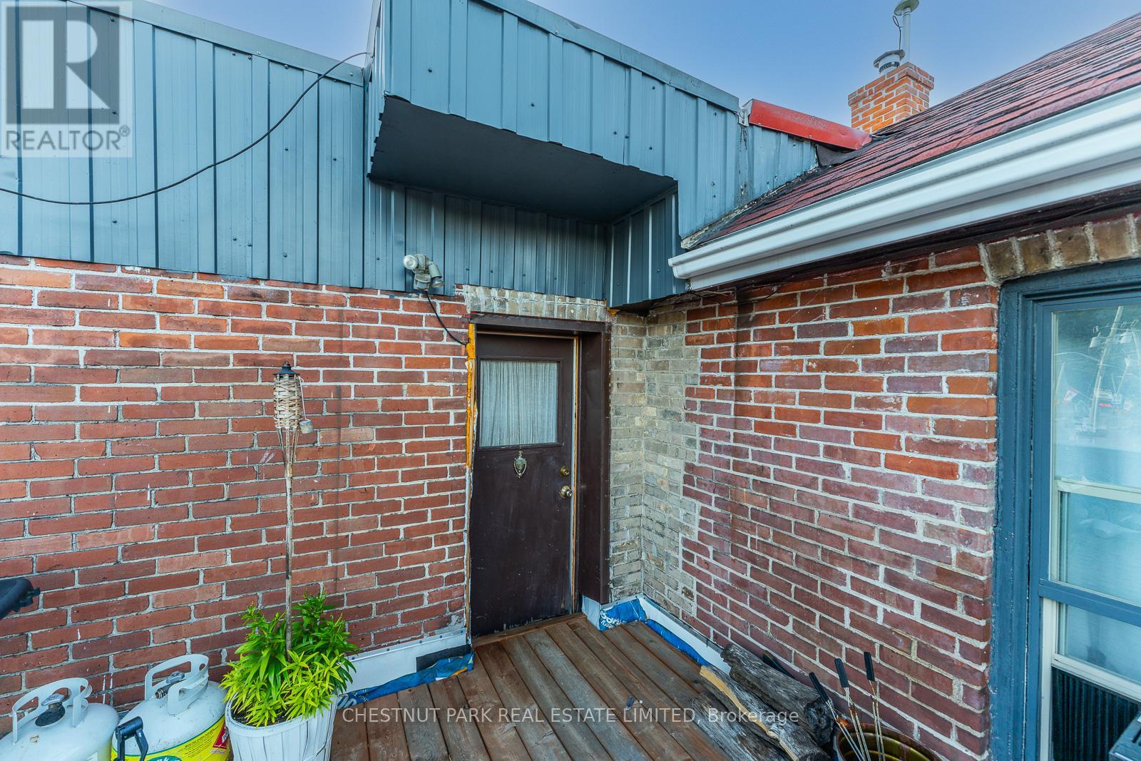 223/225 HIGHLAND STREET