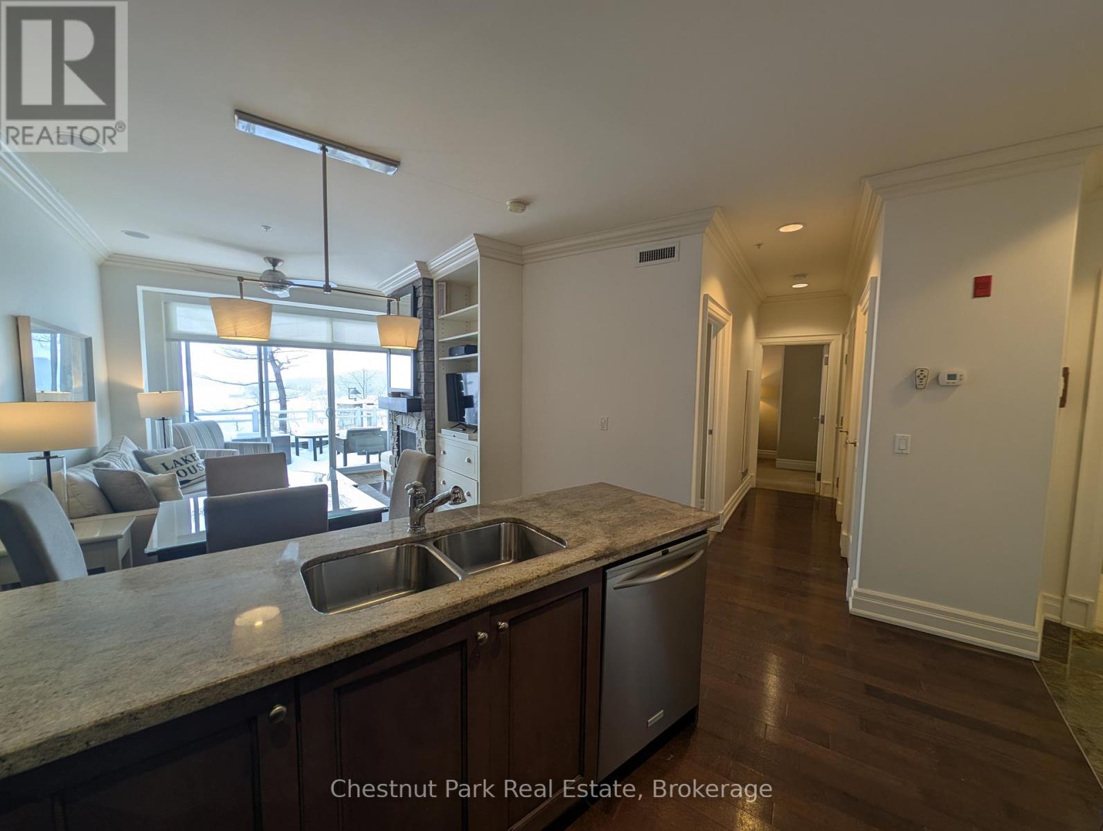 E206B1 - 1869 MUSKOKA 118 ROAD W