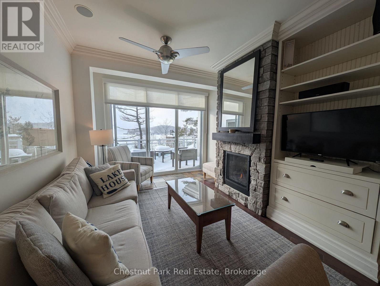 E206B1 - 1869 MUSKOKA 118 ROAD W