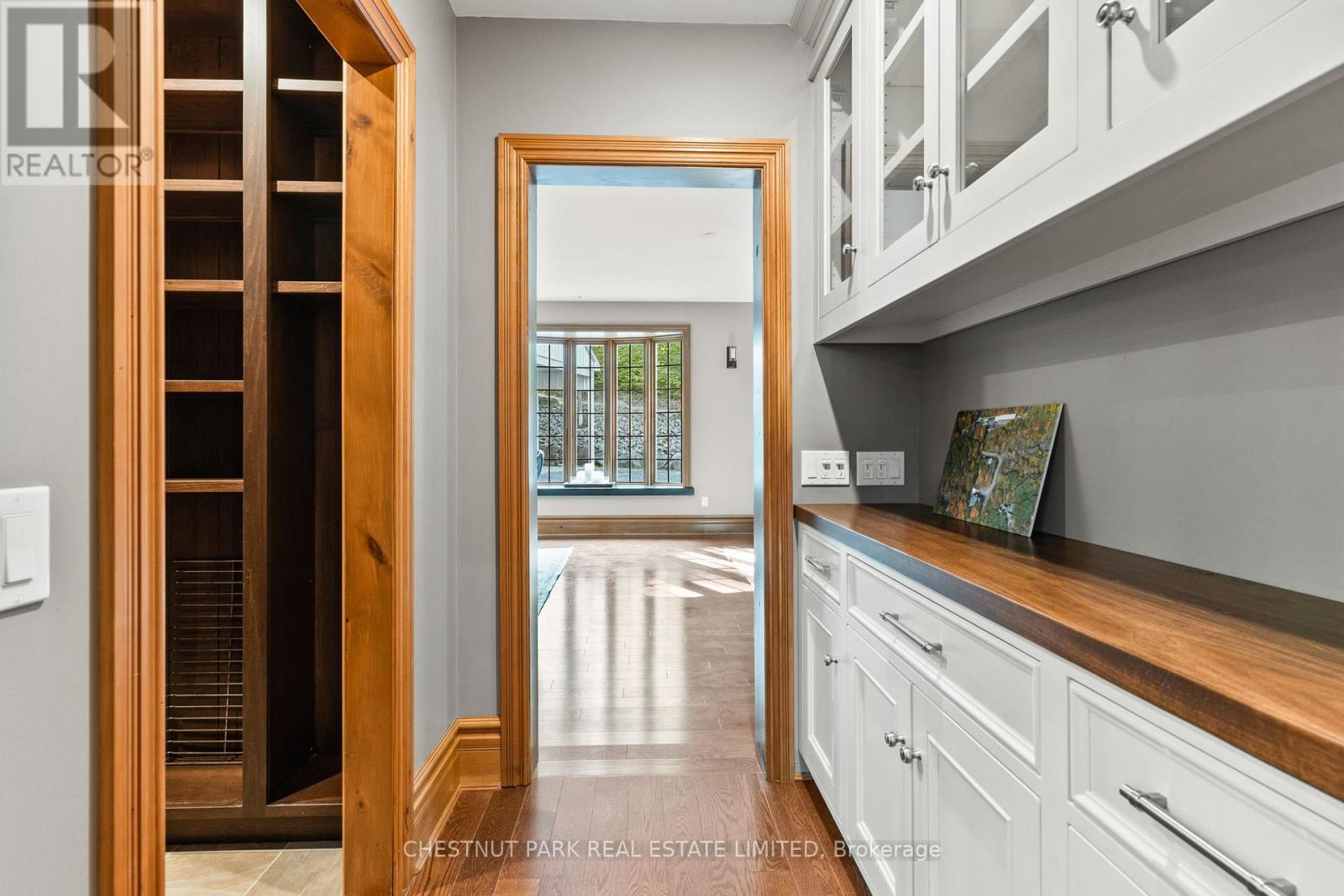 1141 & 1123 NU-NE LANE