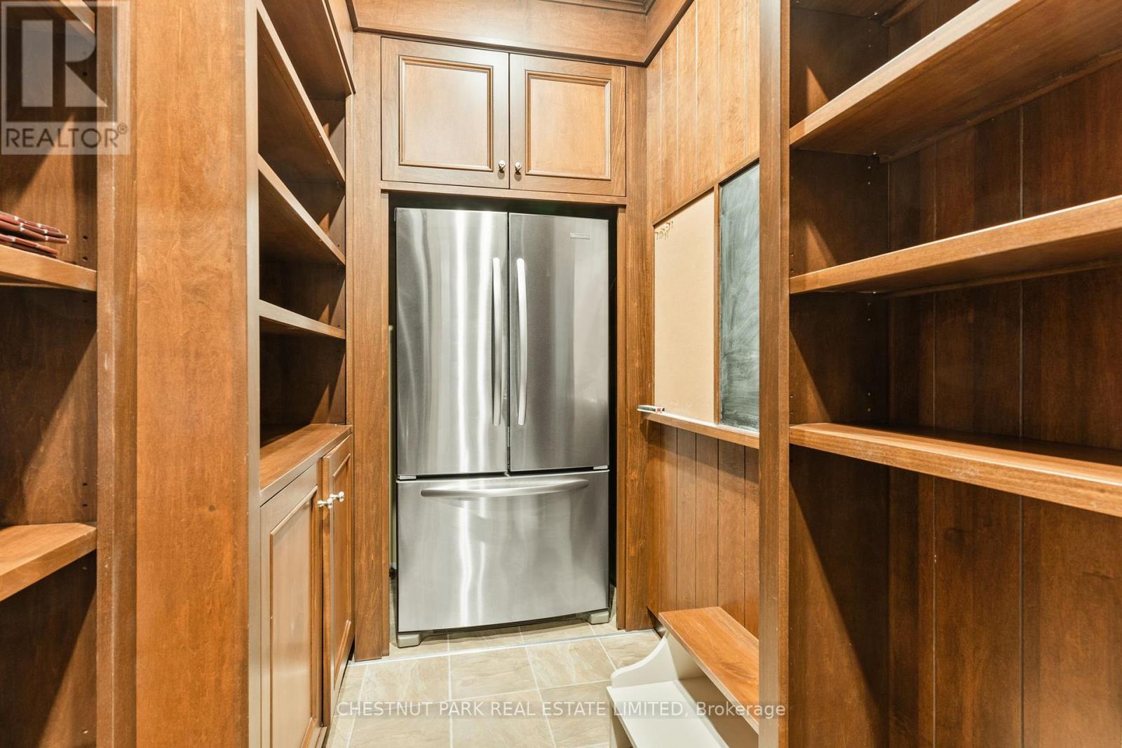 1141 & 1123 NU-NE LANE