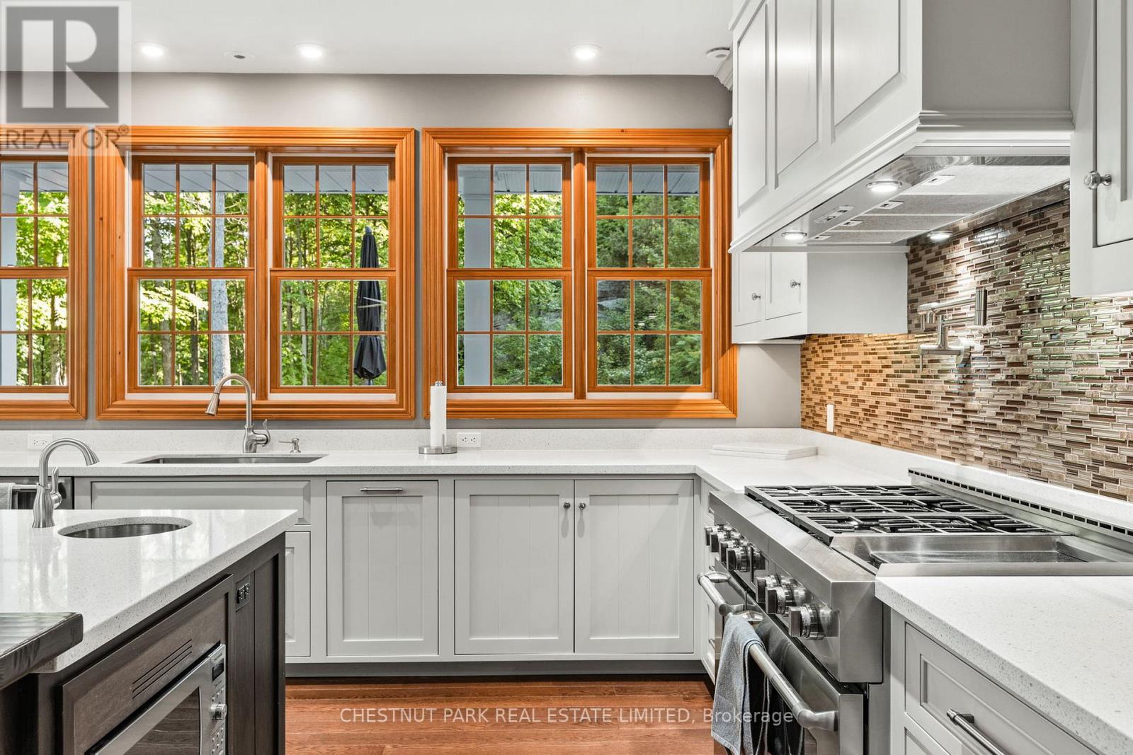 1141 & 1123 NU-NE LANE