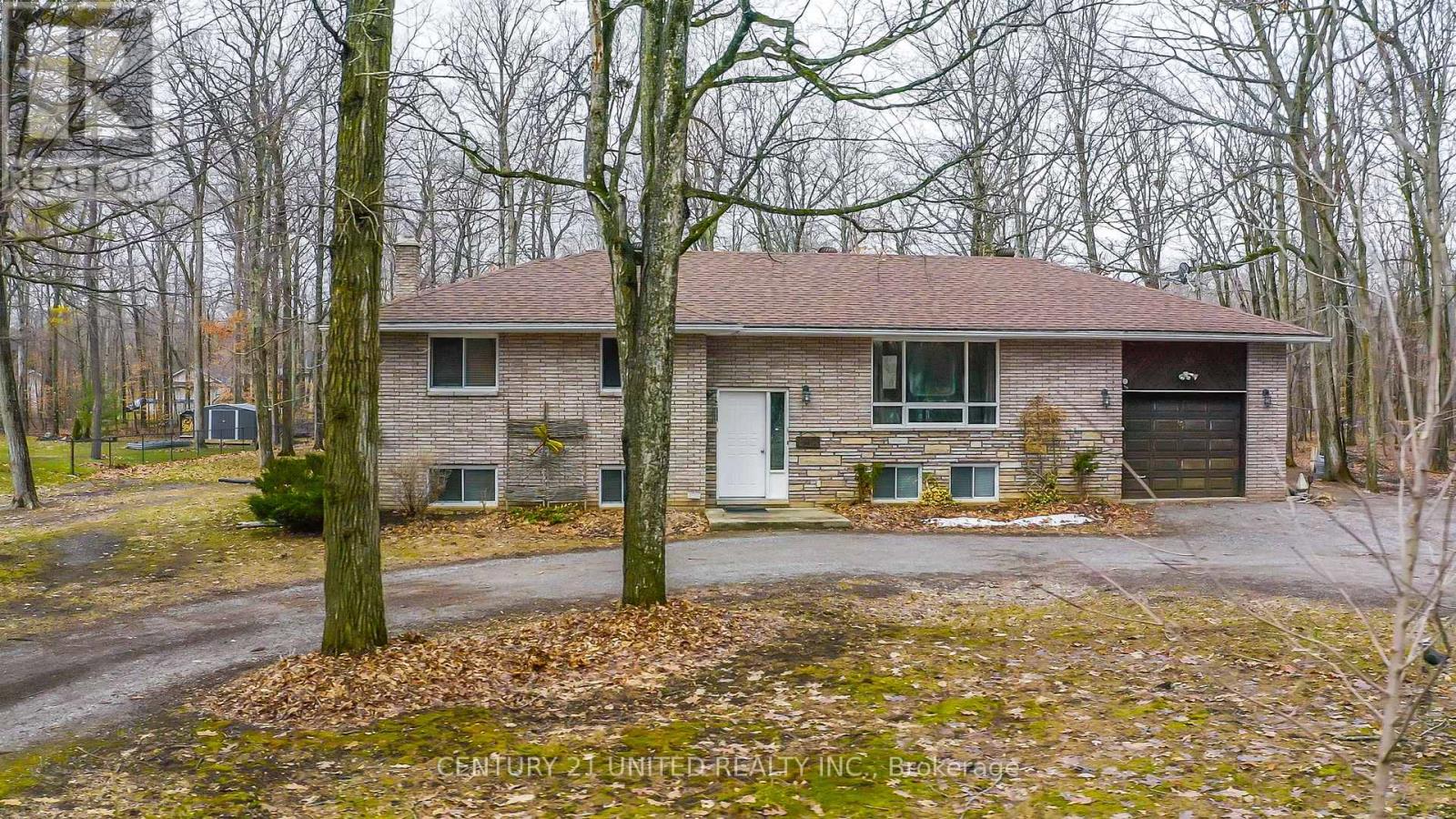 524 HILLSIDE DRIVE