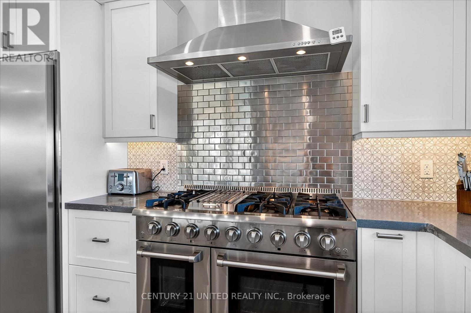 1717 ASPHODEL 10TH LINE