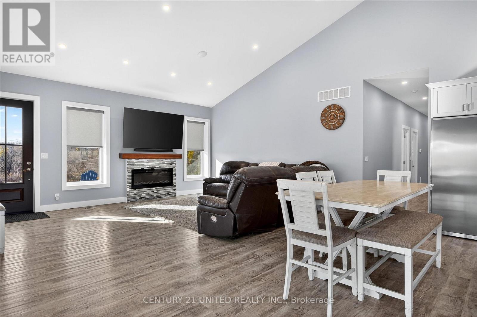 1717 ASPHODEL 10TH LINE