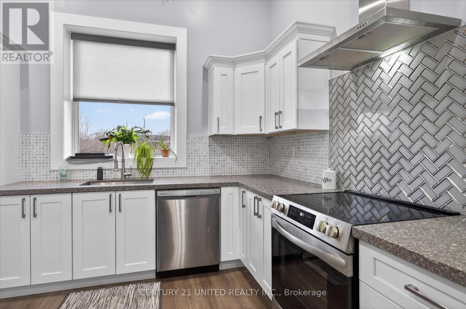 1717 ASPHODEL 10TH LINE