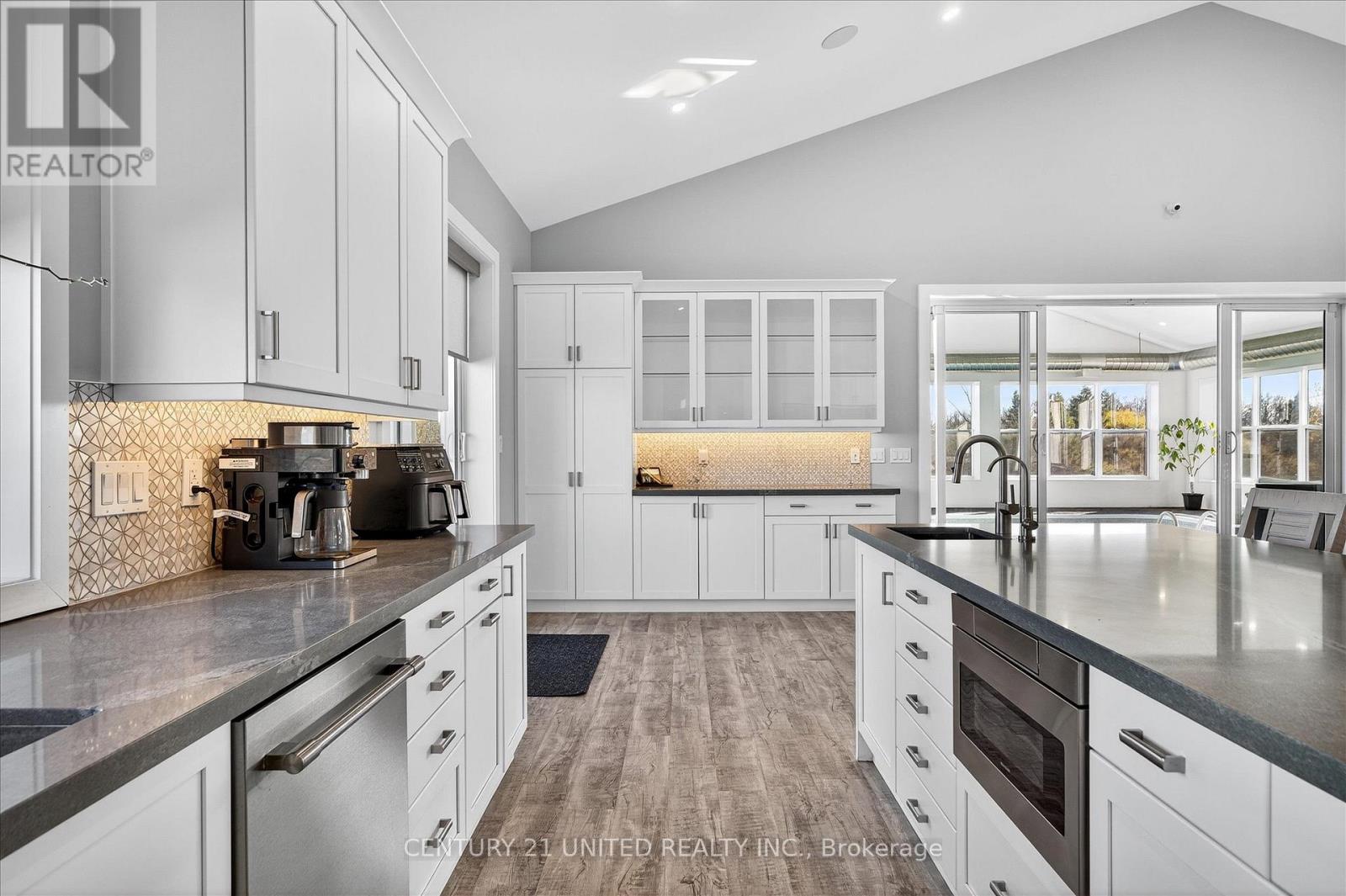 1717 ASPHODEL 10TH LINE