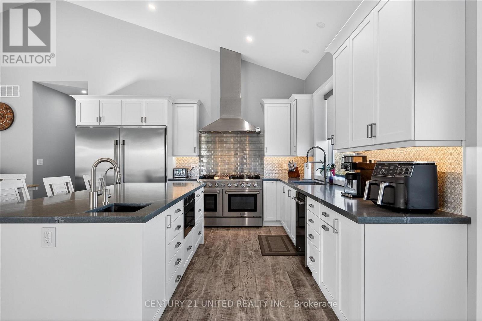 1717 ASPHODEL 10TH LINE