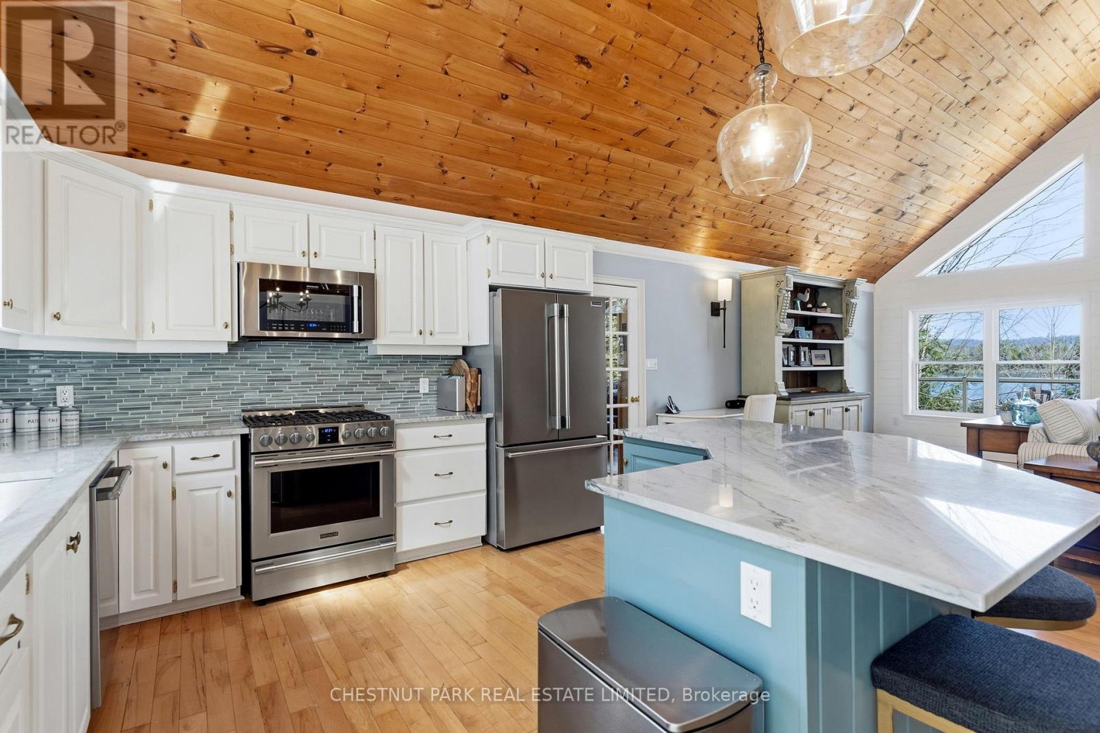 1018 RATTLESNAKE ROAD