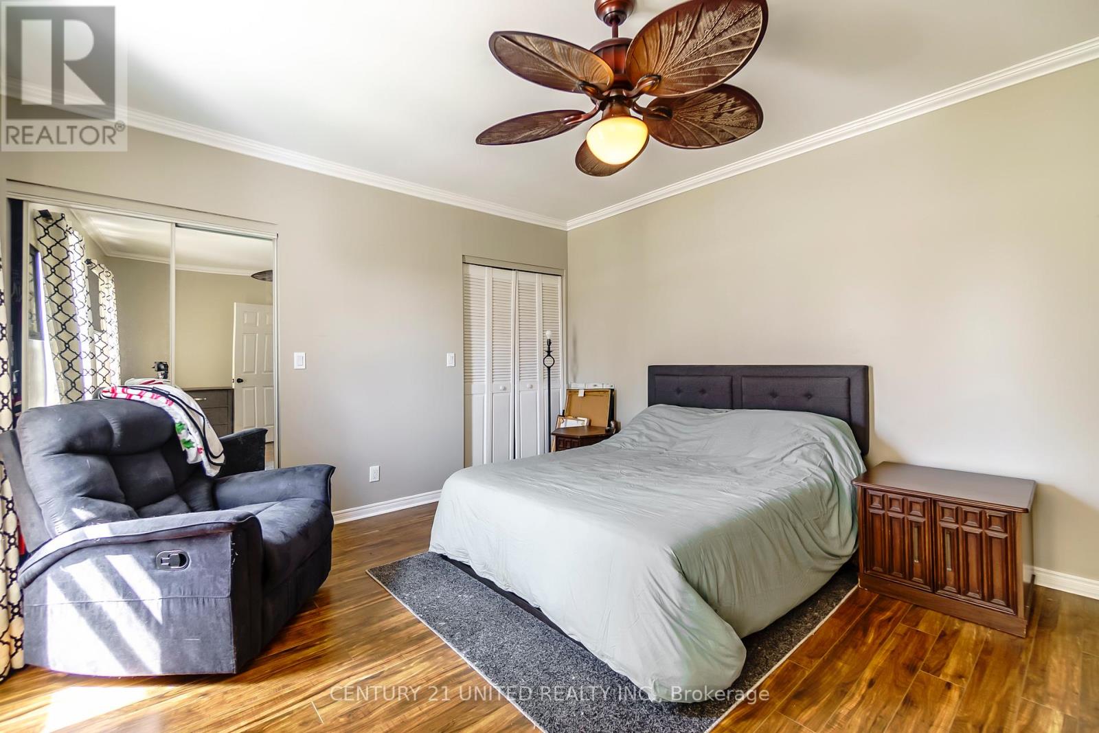 15 MATHISON STREET E