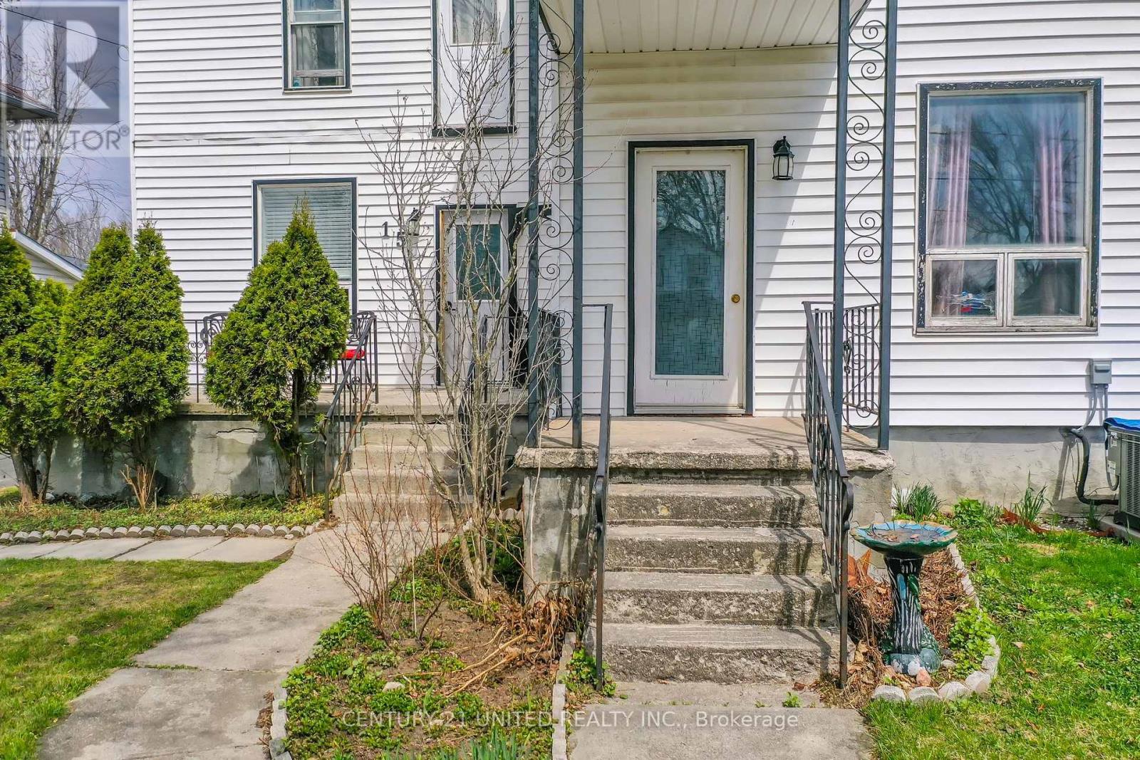 15 MATHISON STREET E