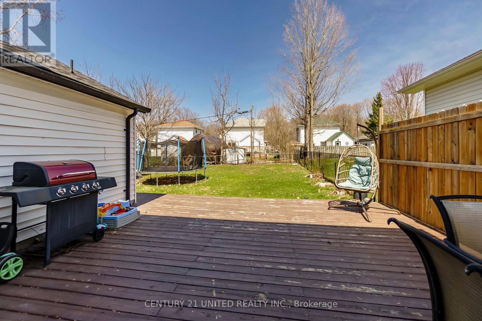 15 MATHISON STREET E