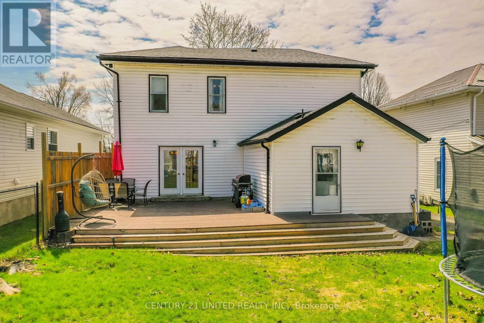 15 MATHISON STREET E