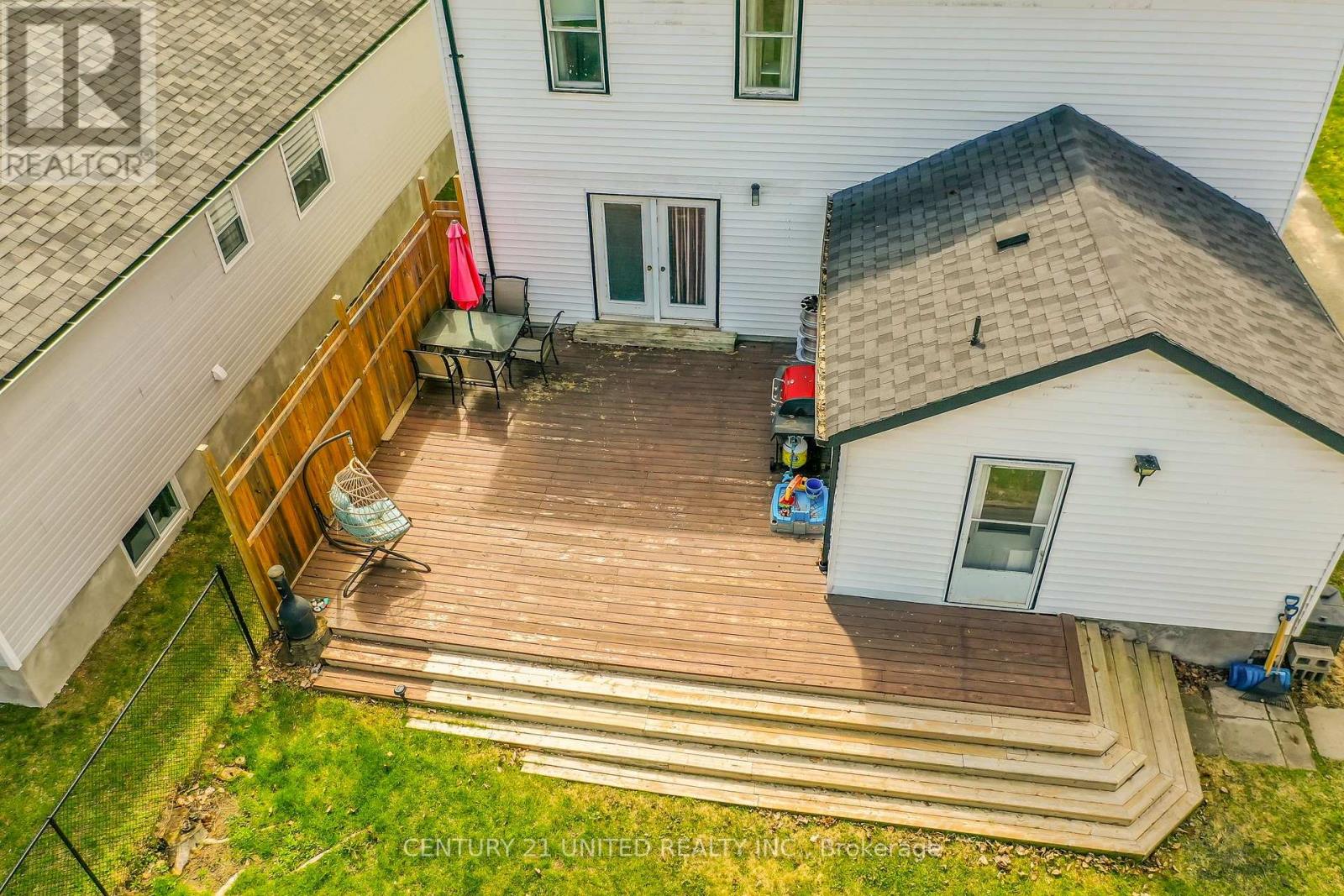 15 MATHISON STREET E