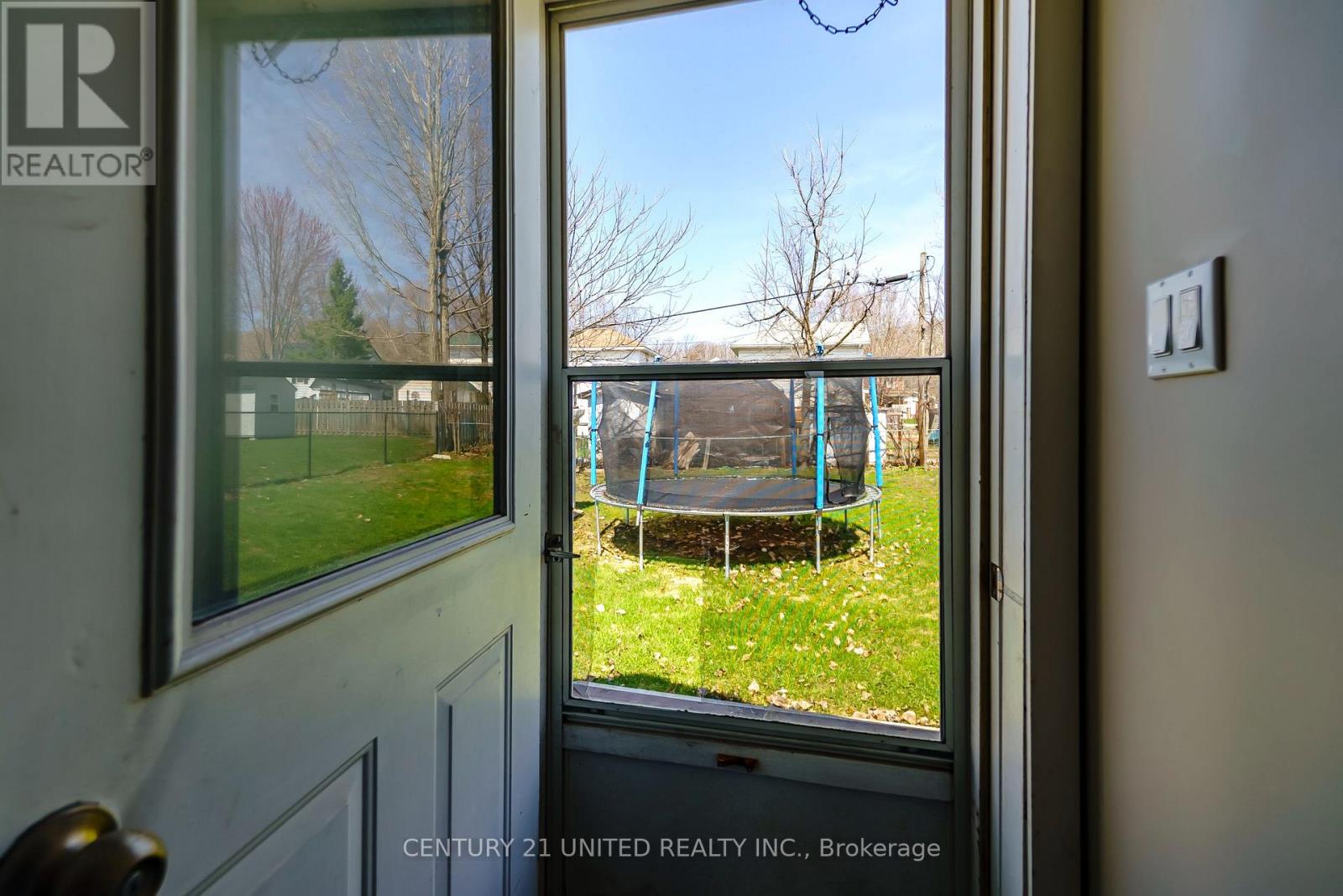 15 MATHISON STREET E