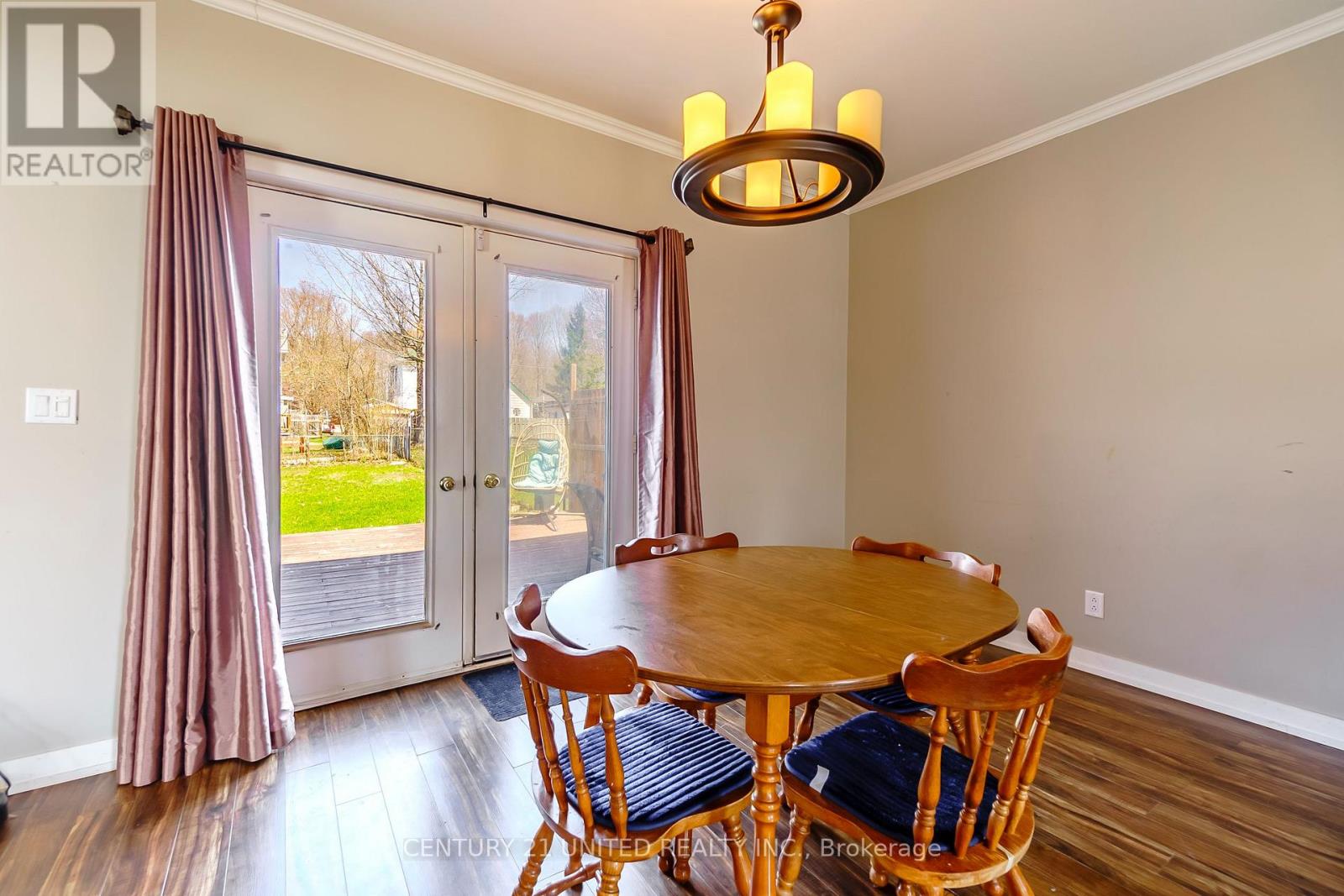 15 MATHISON STREET E