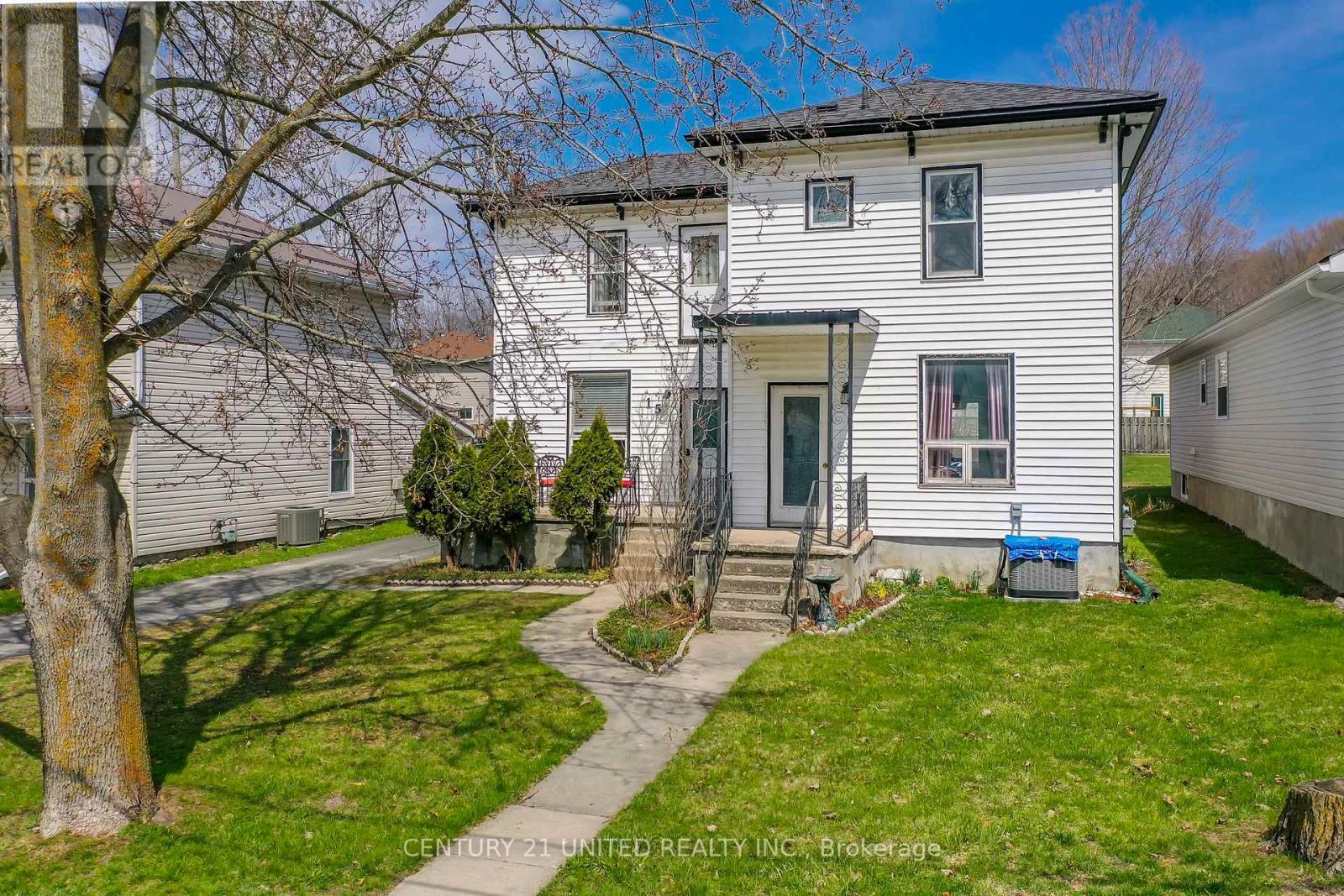 15 MATHISON STREET E