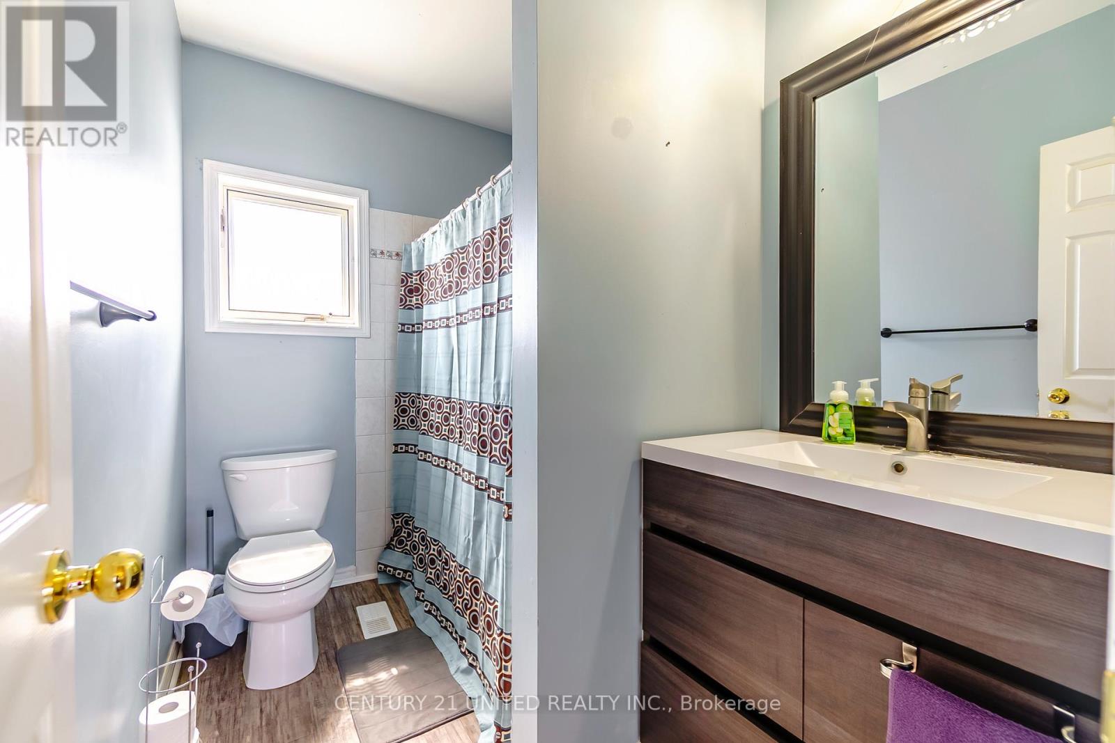 15 MATHISON STREET E