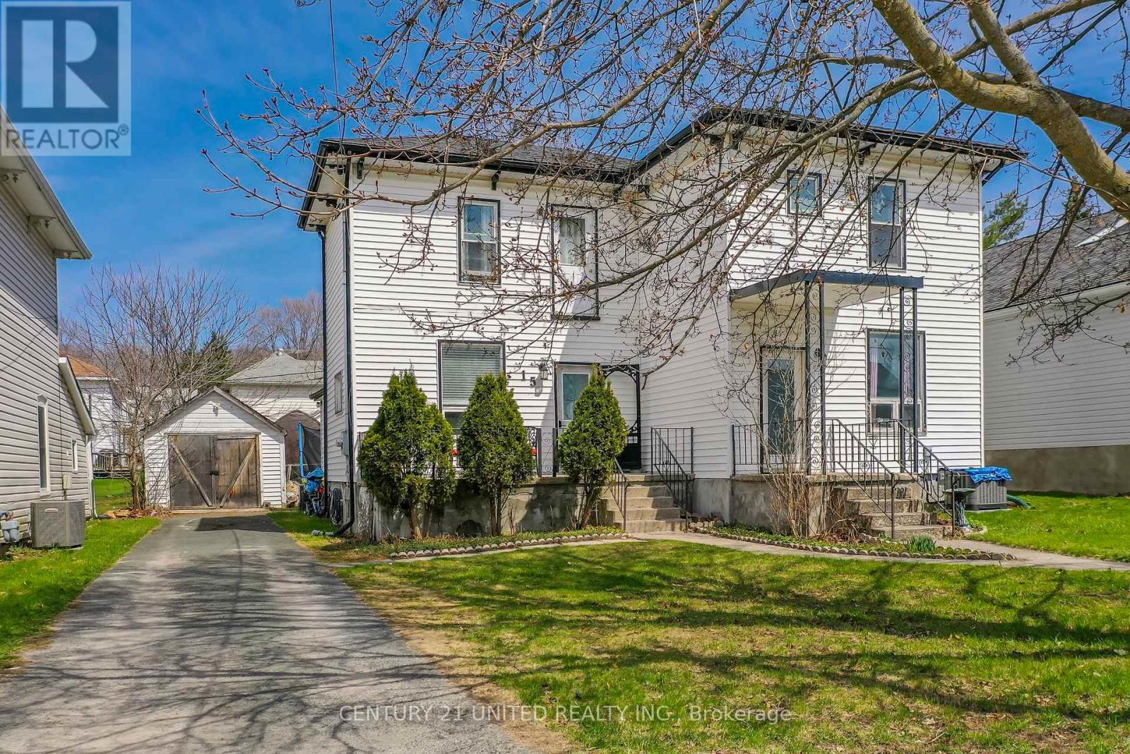 15 MATHISON STREET E