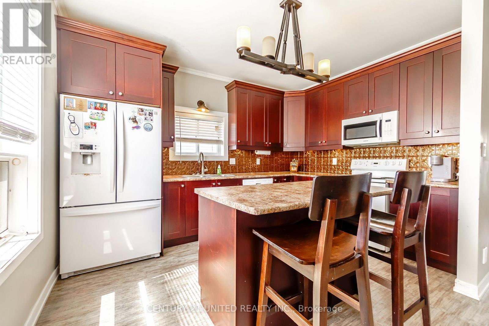 15 MATHISON STREET E