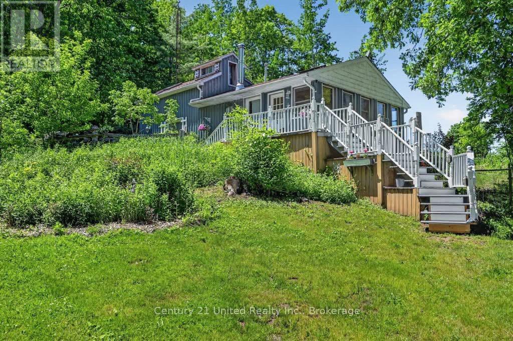 90 BOWEN ROAD