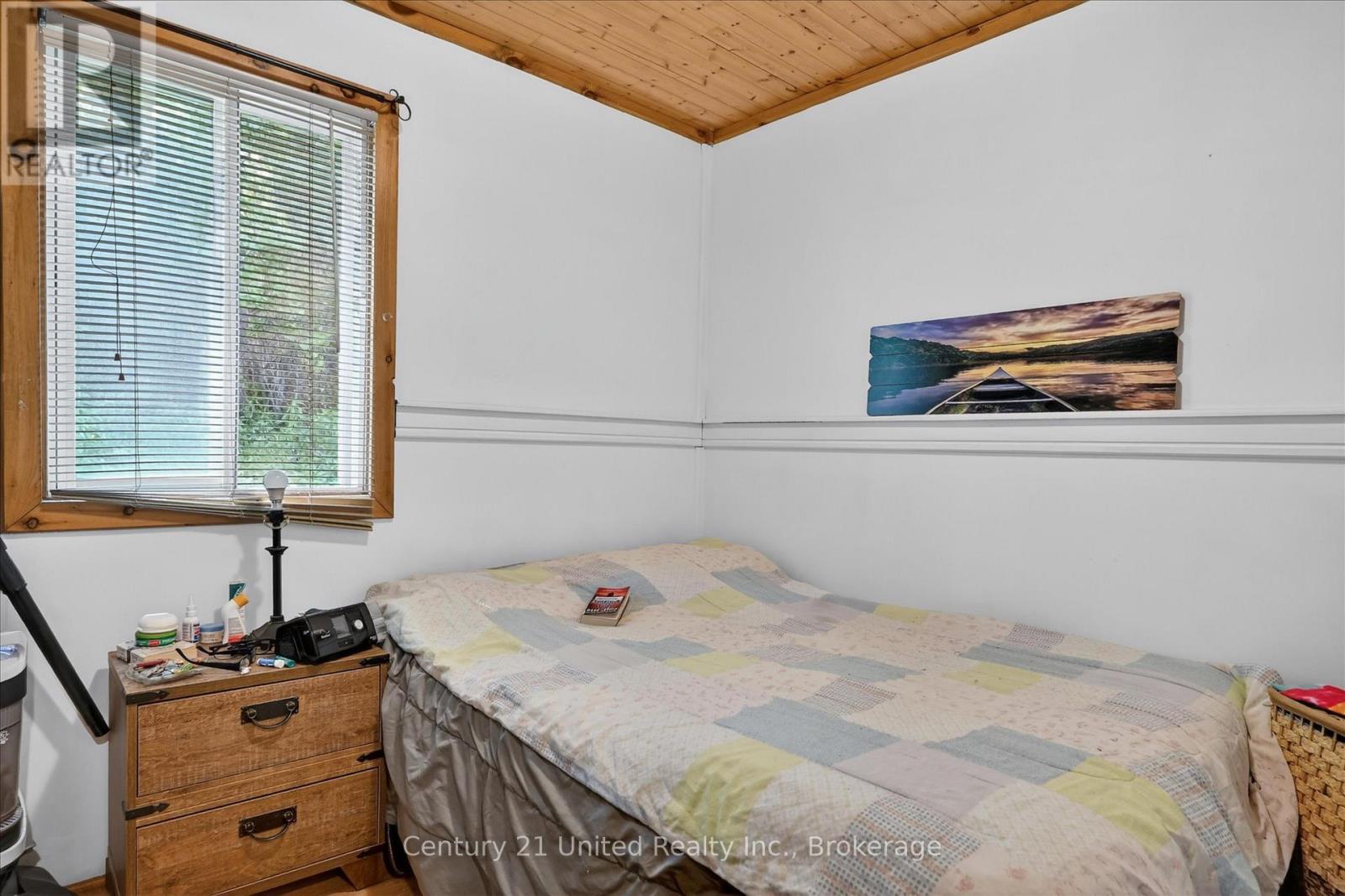 90 BOWEN ROAD