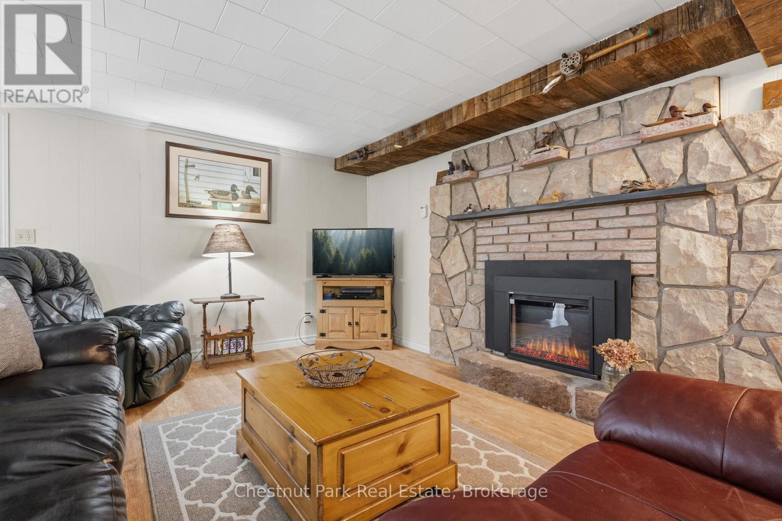 379 GABLES ROAD
