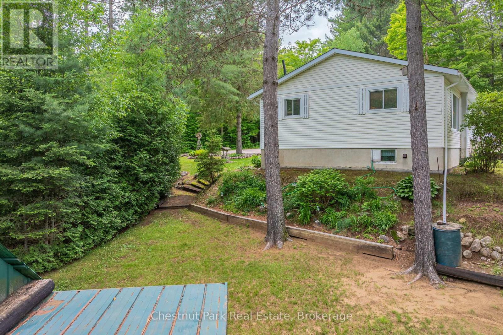 379 GABLES ROAD