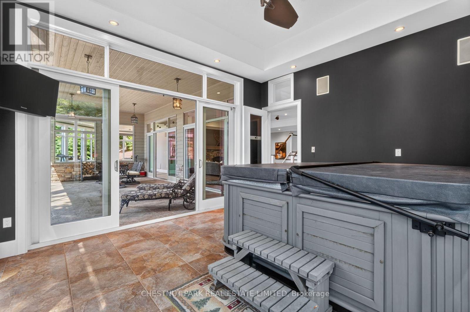 2458 WILKINSON ROAD