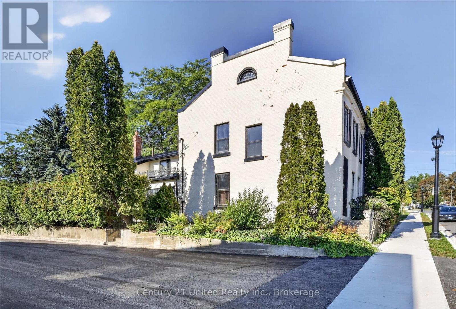 141 WALTON STREET