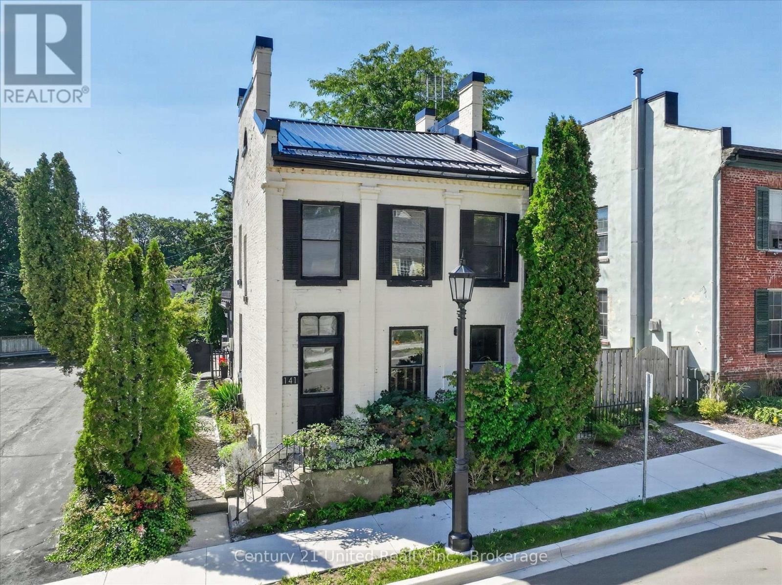 141 WALTON STREET